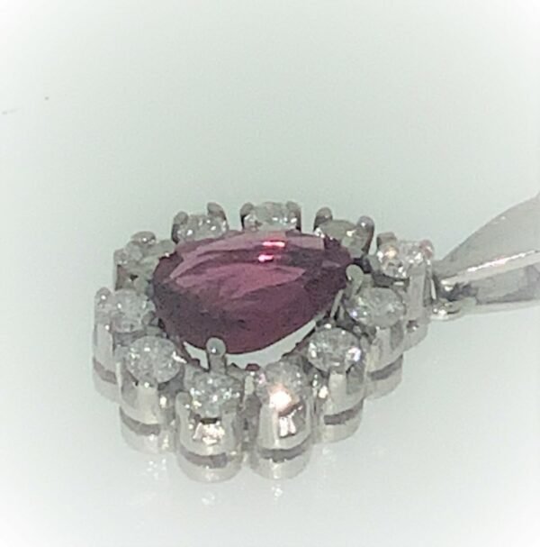 S1046 Collier mit Rubin Tropfen und Diamanten – Bild 3