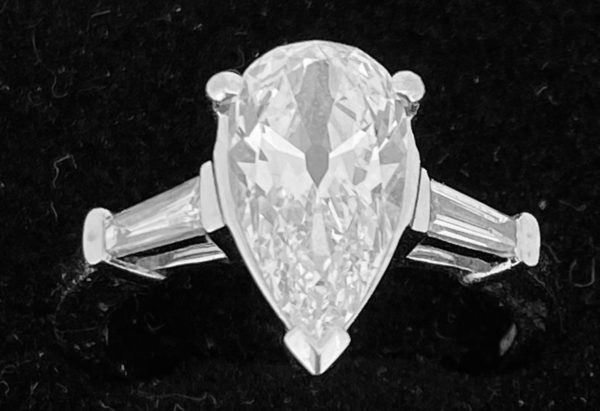 S1106 Diamantering Tropfen 2,2ct.