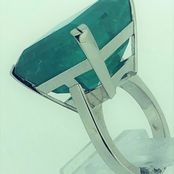 S1039Ring Smaragd 31ct.
